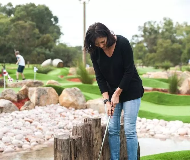 Novotel Vines Resort Swan Valley