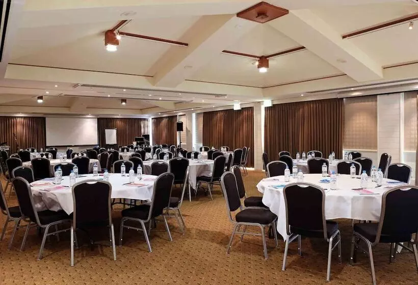 Novotel Vines Resort Swan Valley