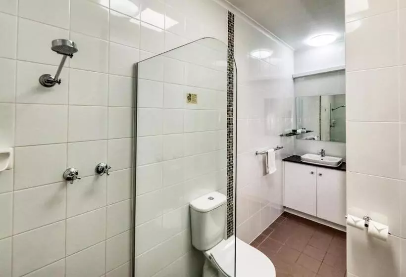 Top Of The Town Motel & Apartments