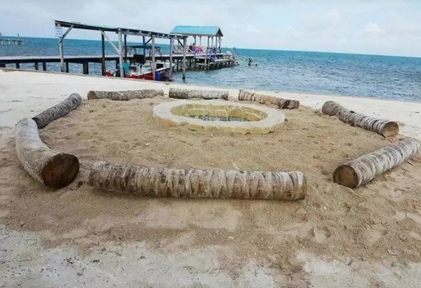 Anchorage Beach Resort Caye Caulker