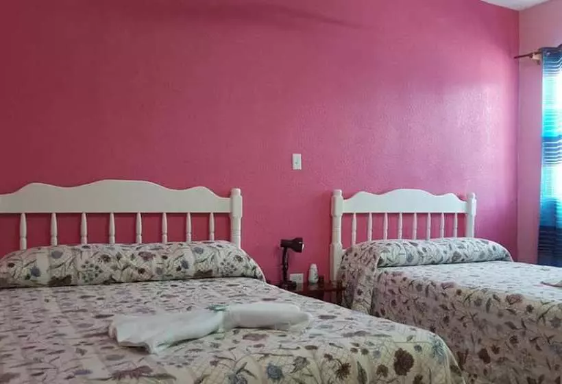 Anchorage Beach Resort Caye Caulker