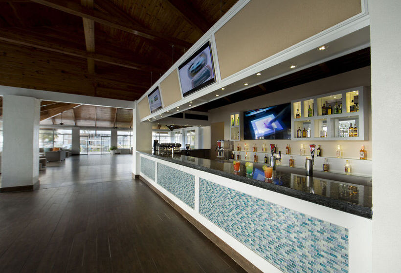 ホテル Viva Fortuna Beach By Wyndham, A Trademark All Inclusive