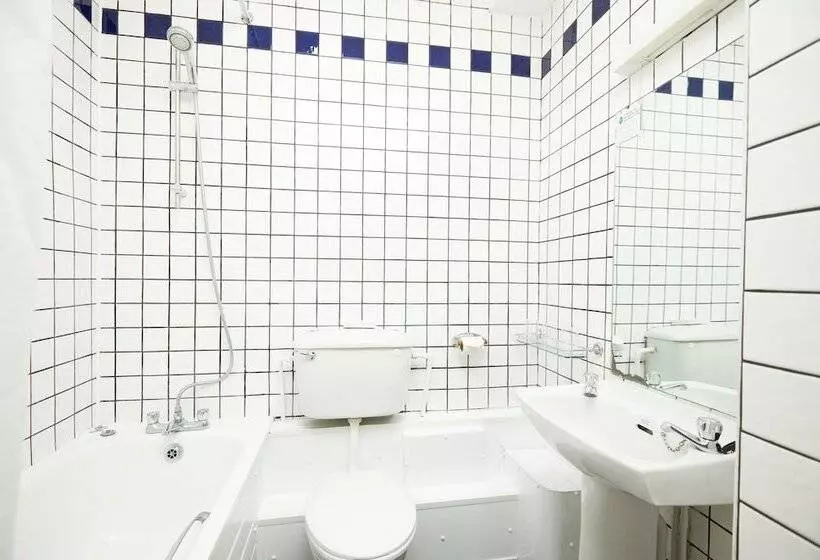 Bear Hotel By Greene King Inns