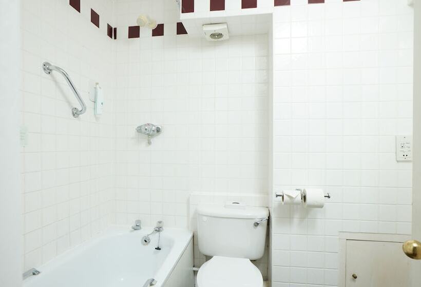 Bear Hotel By Greene King Inns