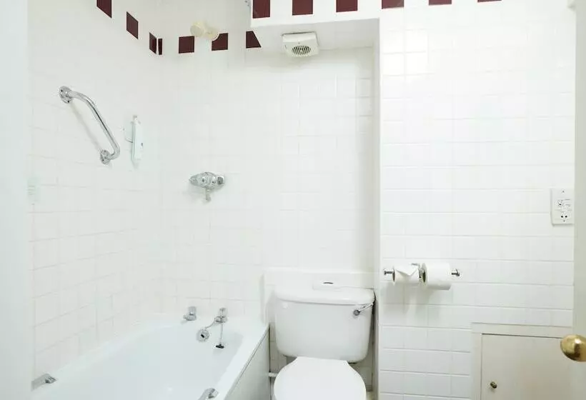 Bear Hotel By Greene King Inns