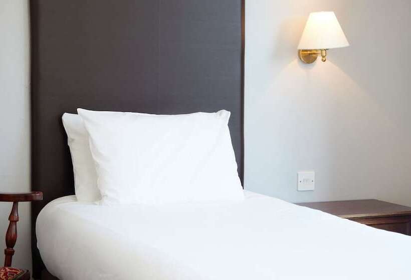 Bear Hotel By Greene King Inns