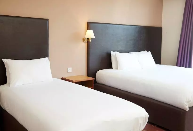 Bear Hotel By Greene King Inns