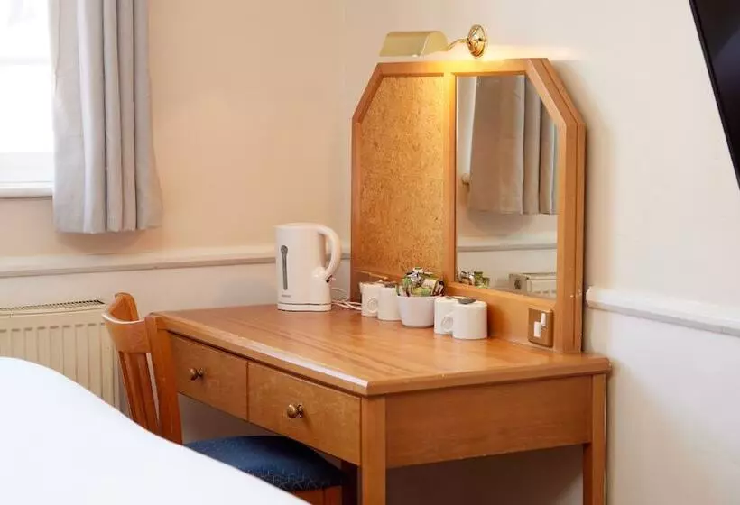 Bear Hotel By Greene King Inns