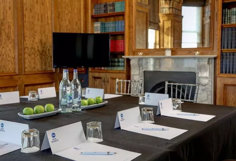 Отель Braid Hills