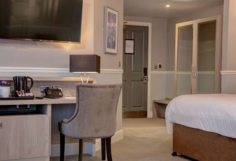 בית מלון כפרי Best Western Plus Kenwick Park