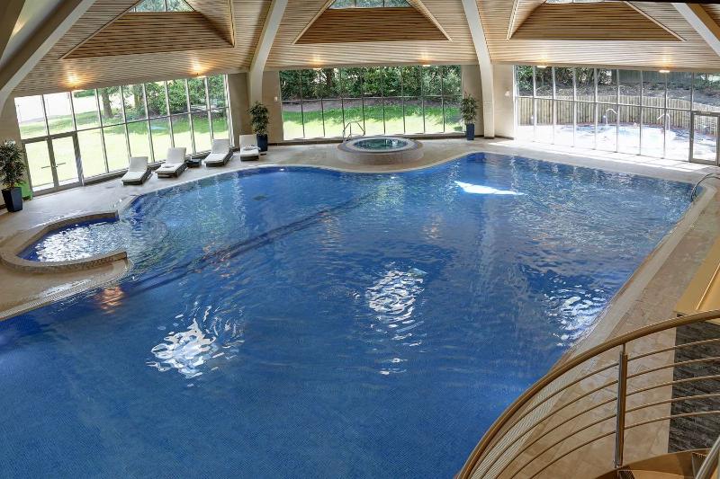 בית מלון כפרי Best Western Plus Kenwick Park