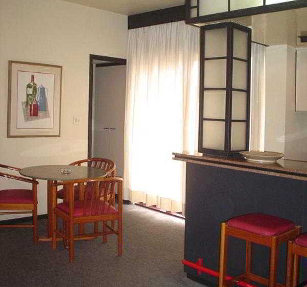 فندق Bristol Metropolitan