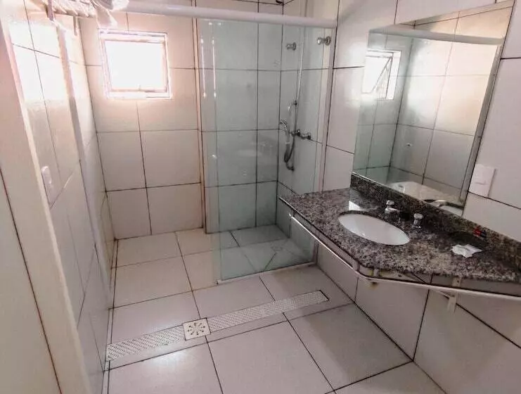 Отель Granville