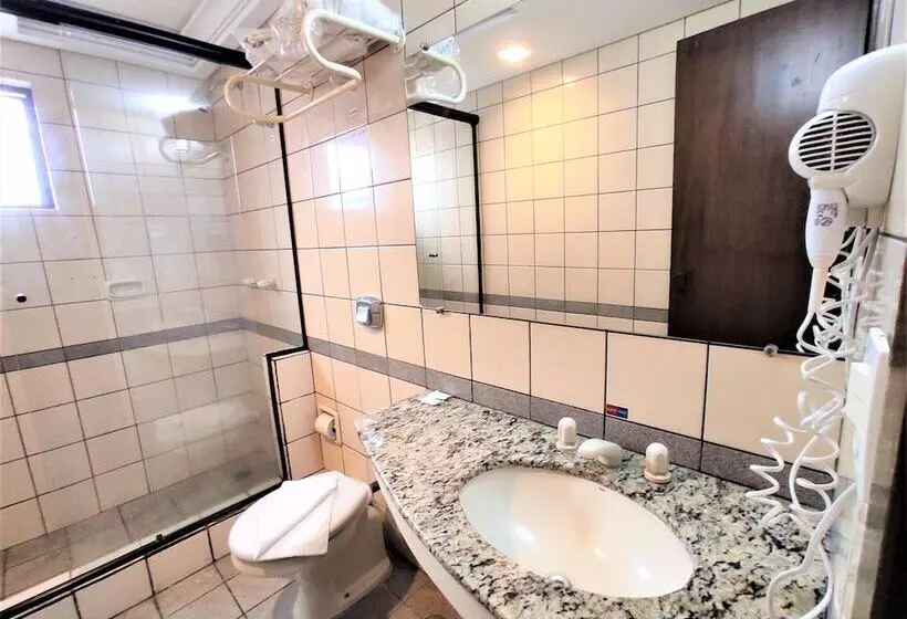 Отель Granville