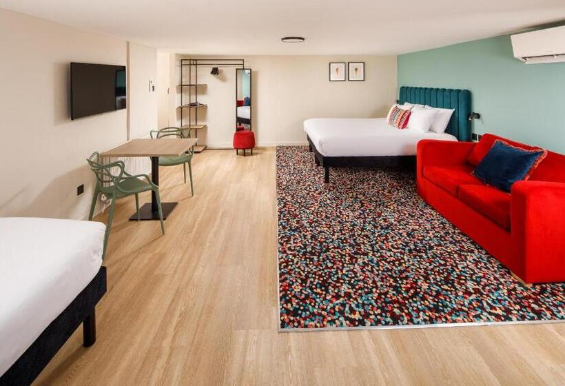 هتل Ibis Styles Bournemouth