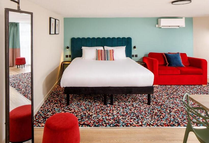 هتل Ibis Styles Bournemouth