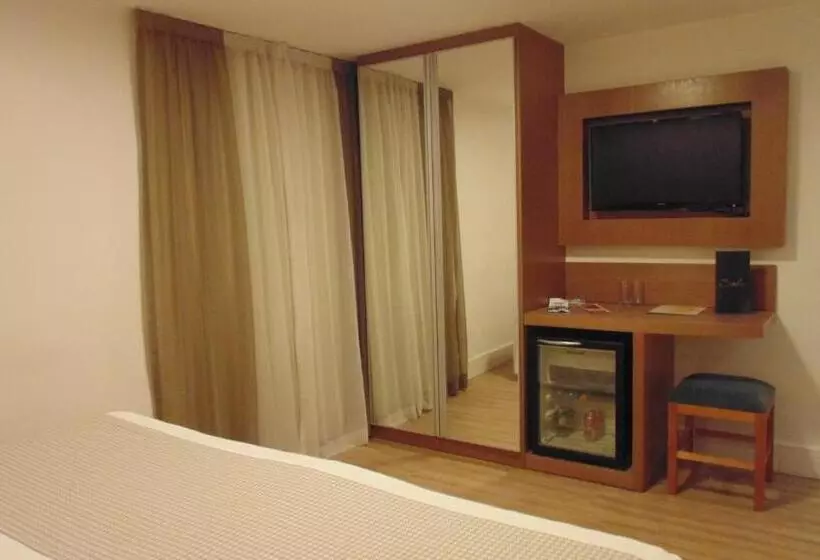 Hotel Mirasol Copacabana