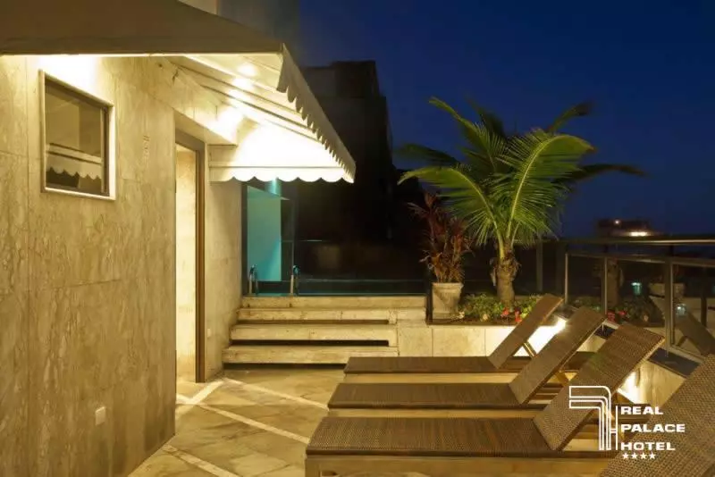 Отель Real Palace