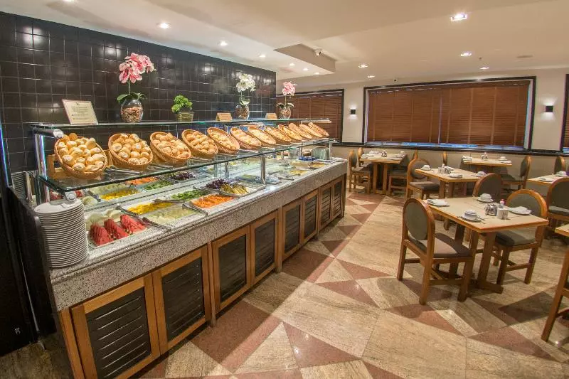 Отель Real Palace