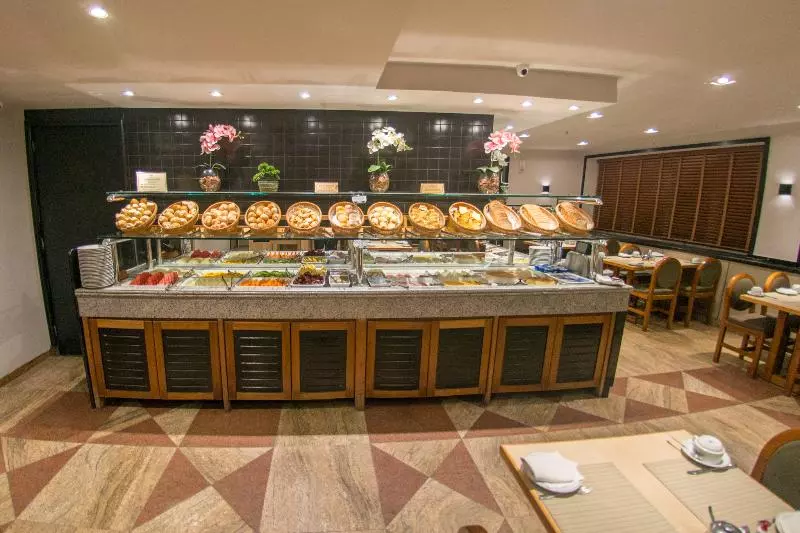 Отель Real Palace