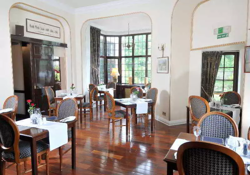 Отель Royal Marine