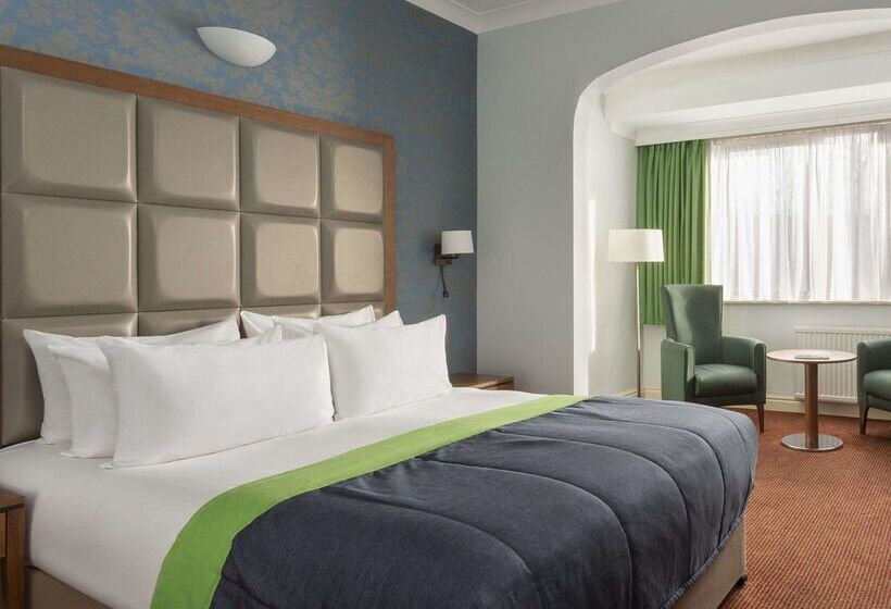 فندق Stratford Manor