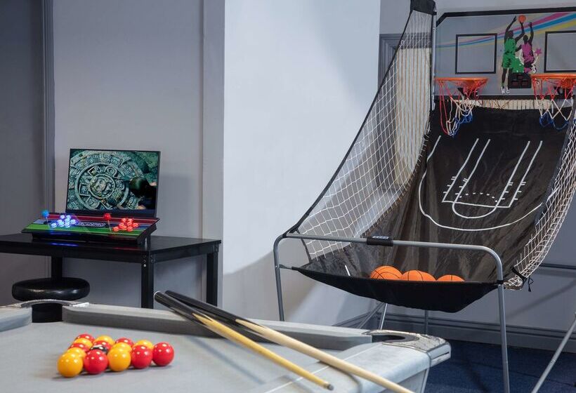 فندق Stratford Manor