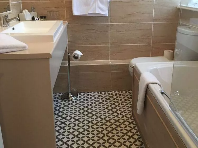 Отель The Station