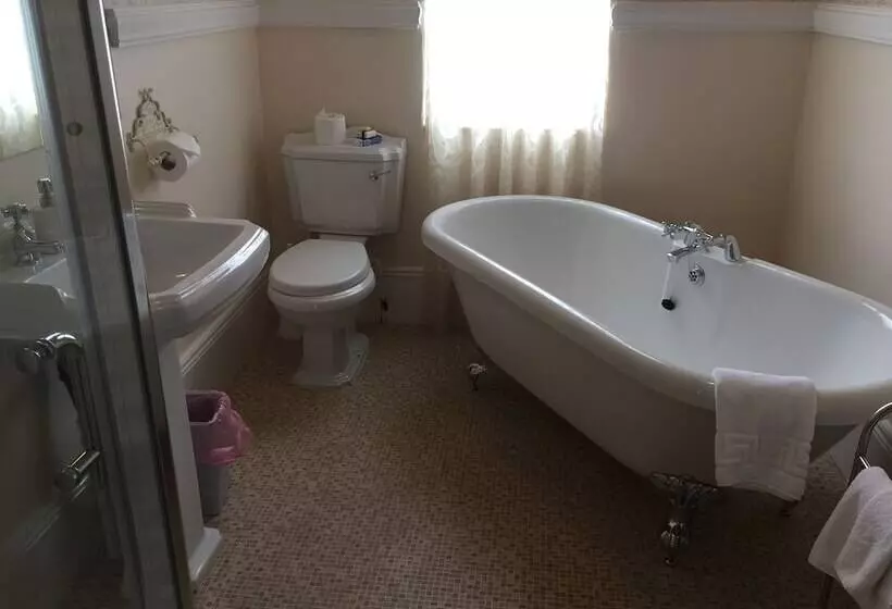 Отель The Station