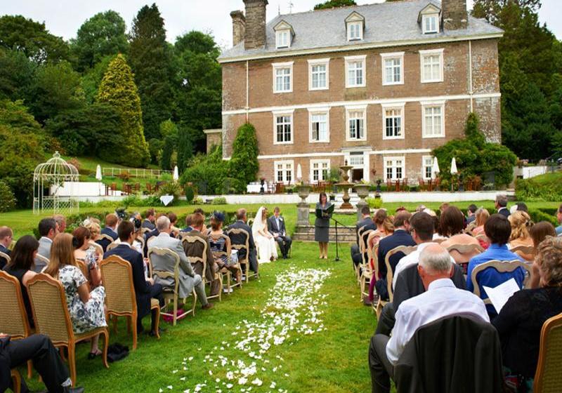 Buckland Tout-Saints Hotel