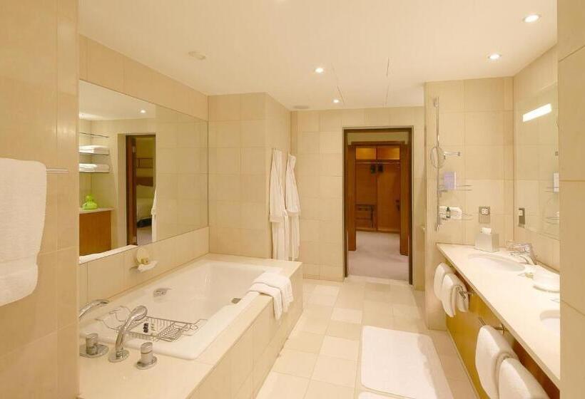 هتل Canary Riverside Plaza