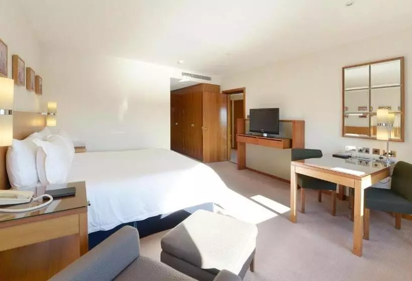 Hotel Canary Riverside Plaza