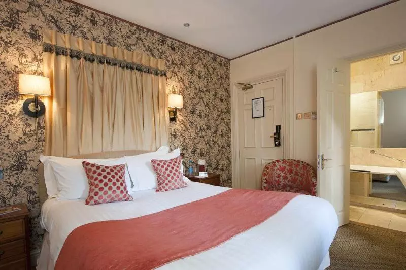 Careys Manor Hotel & Senspa