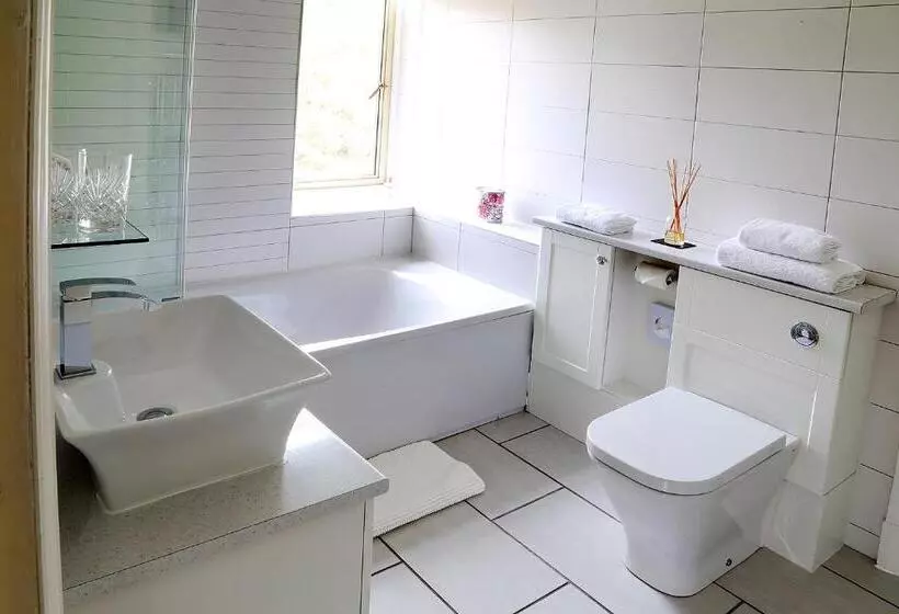 Отель Carnach House