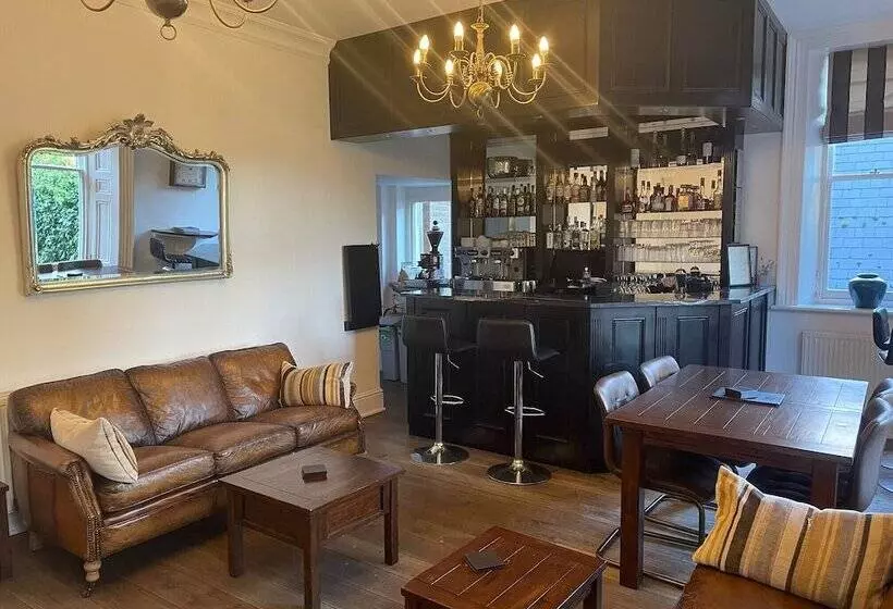 Canterbury Hotel Cottages And Apartment S