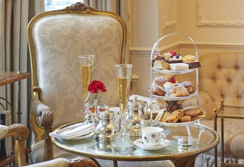 هتل Egerton House