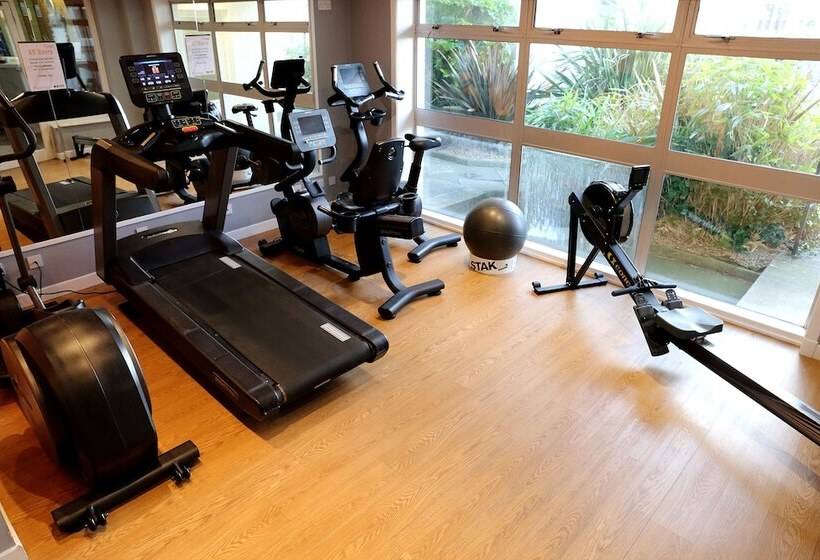 هتل Fairfield House