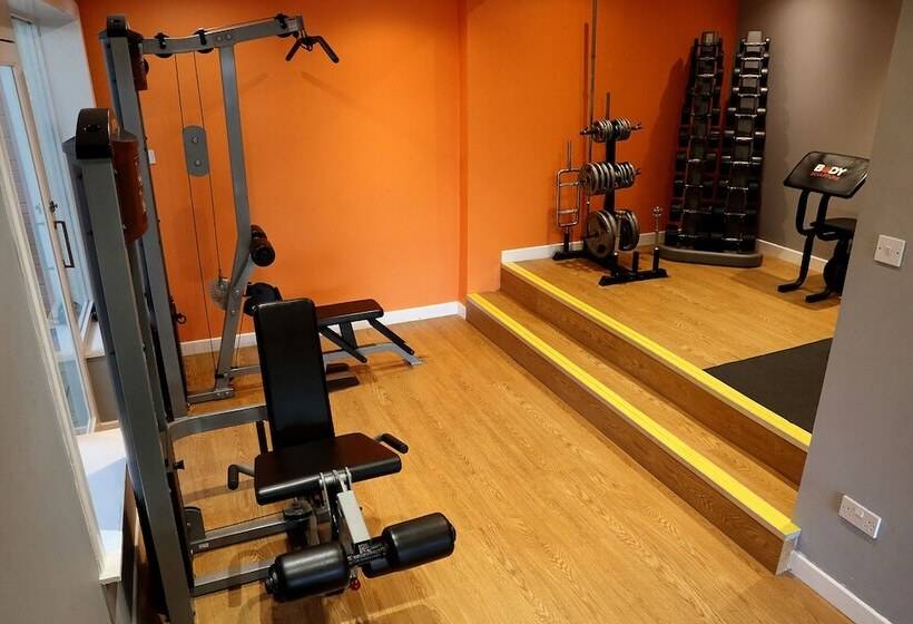 هتل Fairfield House