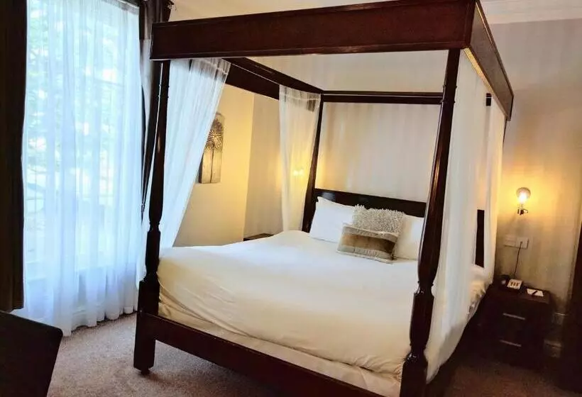 בית מלון כפרי Gainsborough House