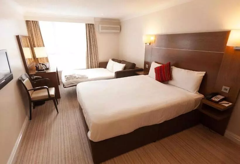 בית מלון כפרי Gainsborough House