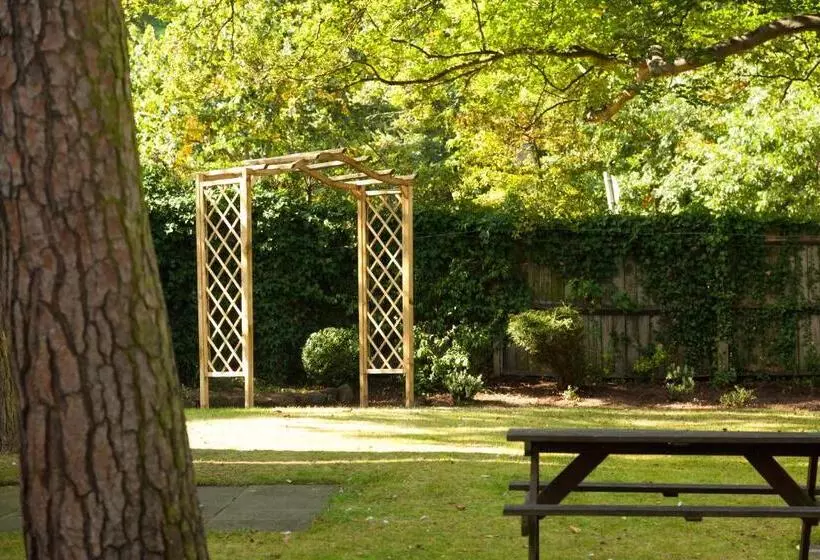 בית מלון כפרי Gainsborough House