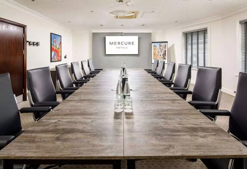 فندق Mercure Chester Abbots Well