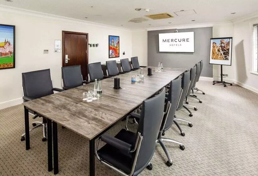 فندق Mercure Chester Abbots Well