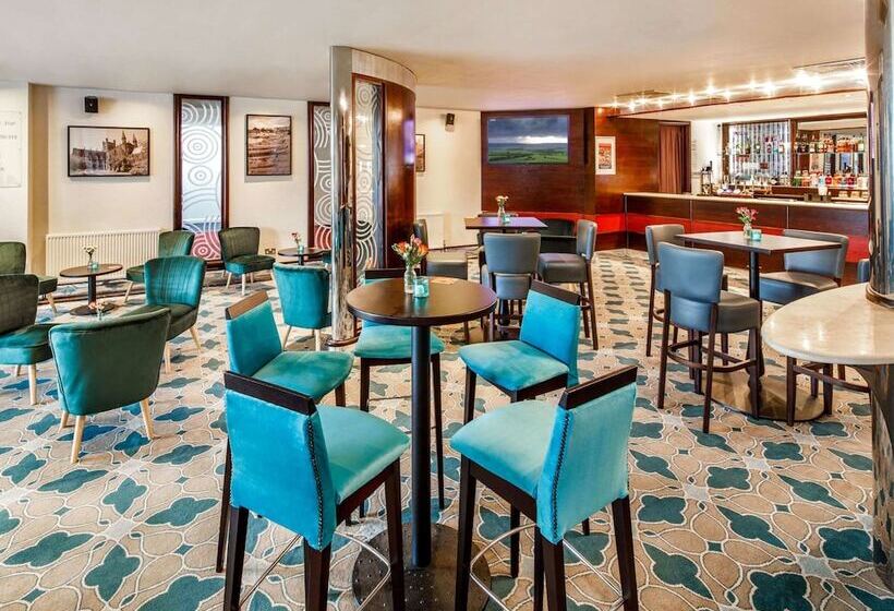 ホテル Mercure Chester Abbots Well