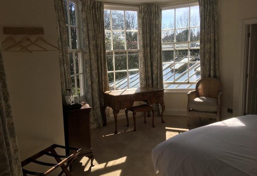 호텔 The Eagle House