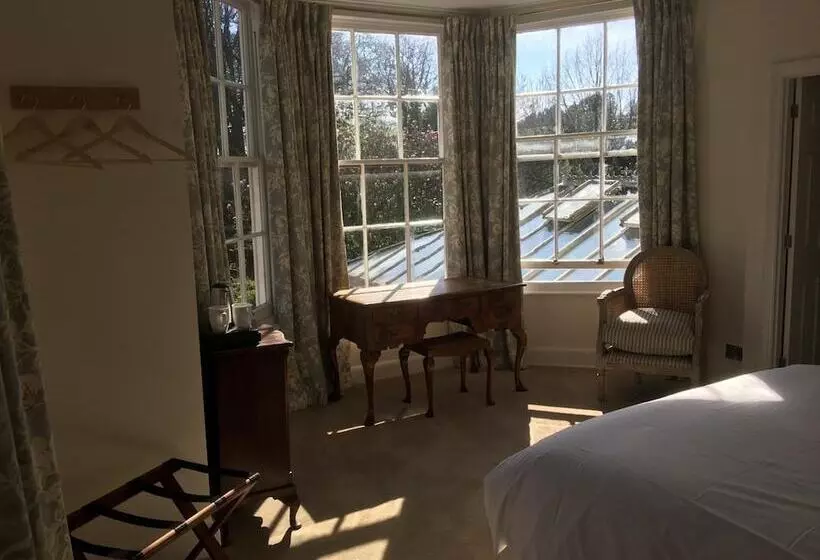 호텔 The Eagle House