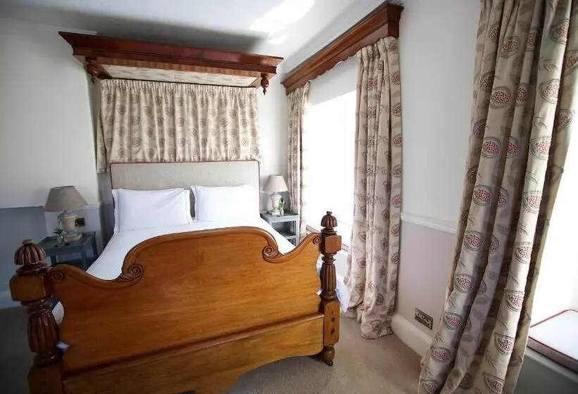 호텔 The Eagle House