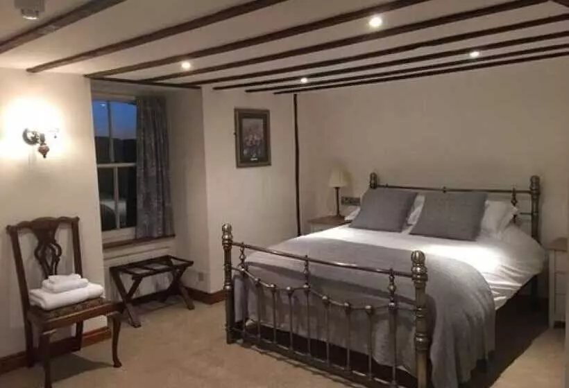 호텔 The Eagle House