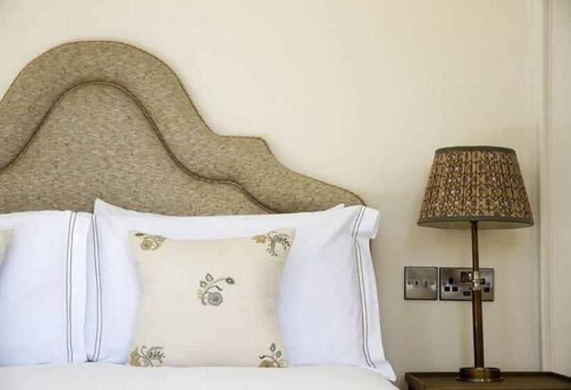 호텔 The Eagle House