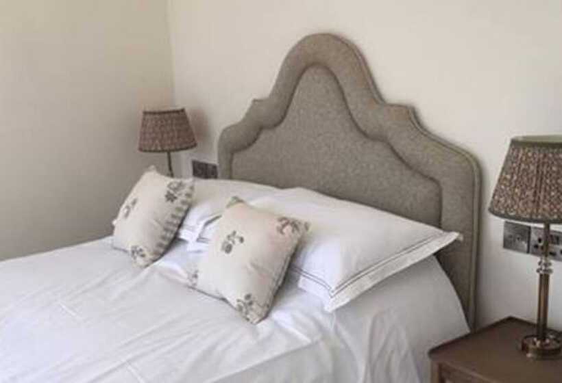 호텔 The Eagle House